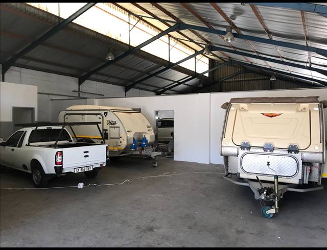 375M² FACTORY TO LET IN PAROW CENTRAL